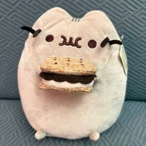 NWT Pusheen Holding Smores Plush 9.5” Gund Stuffed Animal It’s Sugar Exclusive